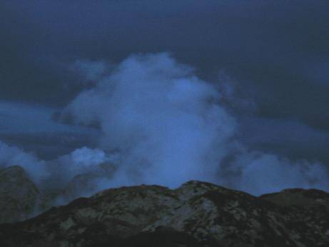 Oblak nad Vrhom Korena