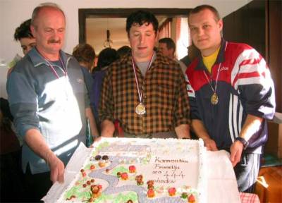 Največkrat so lani obiskali Šmohor (od leve proti desni) Pave Podbevšek, 350 krat, Franci Kamenšek, 444 krat in Miran Kolšek, 275 krat; foto Mojca Marot
