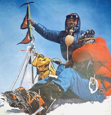 Ang Phu na vrhu Everesta 15. maja 1979, sedi Stipe Božić